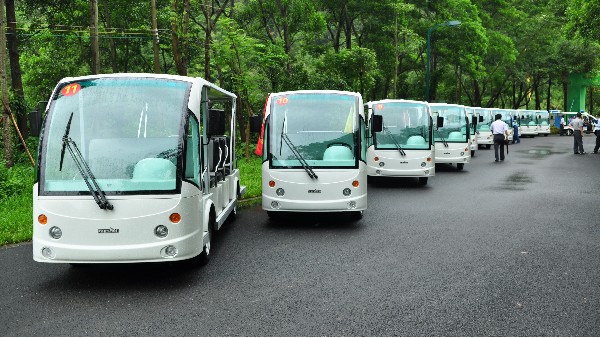 為什么旅游景區(qū)都選購電動觀光車呢？