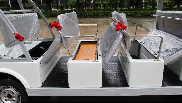 用鋰電池的觀光車的價格為什么高那么多？