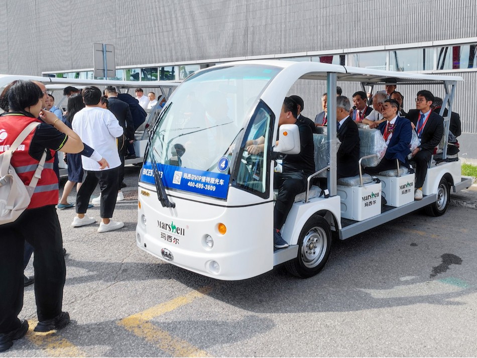 瑪西爾出展工程機(jī)械國(guó)際展覽盛會(huì)，VIP觀光車接待貴賓出席開幕典禮！